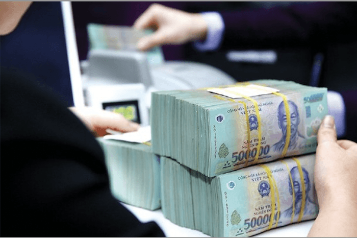 Tín dụng bất động sản: Cần kiểm soát, không nên 