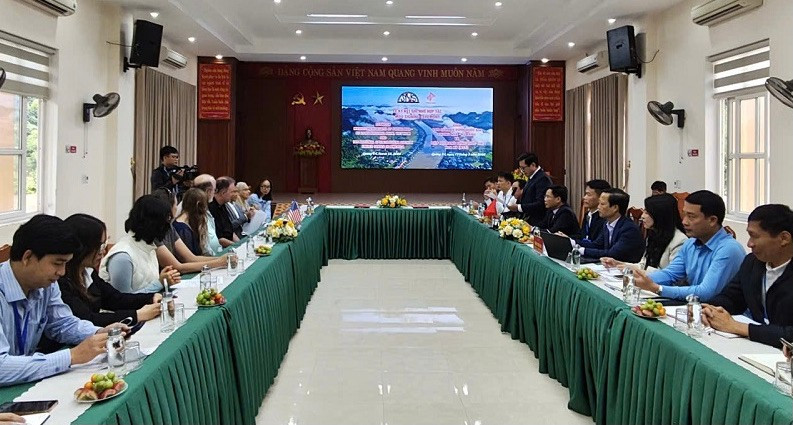 Ban quản lý VQG Phong Nha - Kẻ Bàng làm việc với Hiệp hội Hang động quốc gia Hoa Kỳ. Ảnh: BQL VQG Phong Nha - Kẻ Bàng ffc33fab-f04c-493e-8225-854e1c5d21e2-1-201-a.jpg